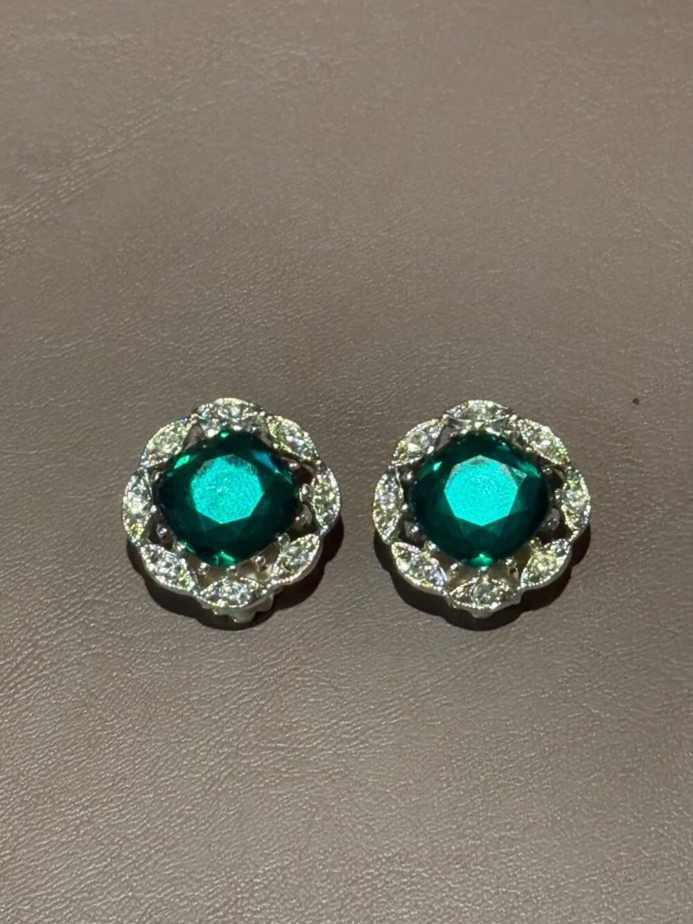 Vintage Clip On Earrings Silver Tone Green Glass Stone Rhinestone Halo